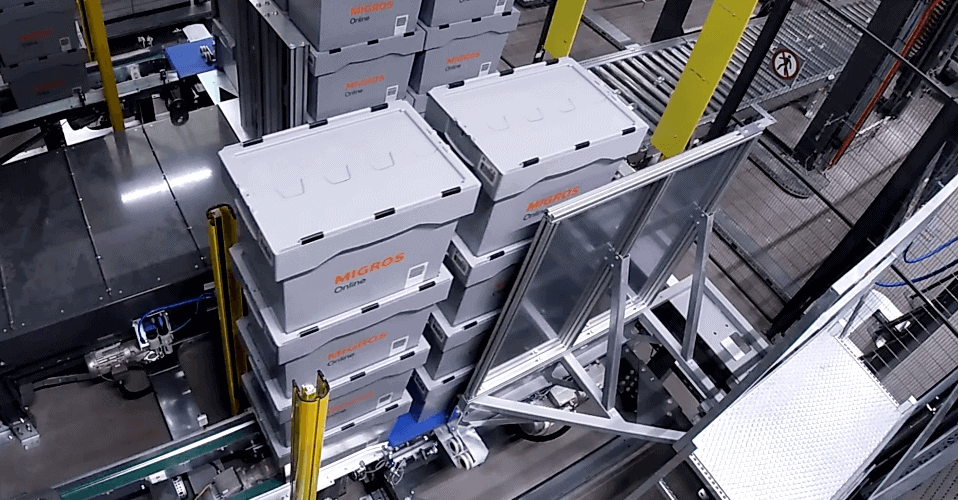 Palettieranlage Für Versandbehälter Im Retailbereich